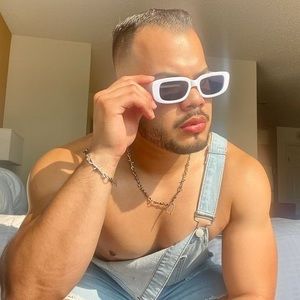 Meet your Posher, Luiisiitoo